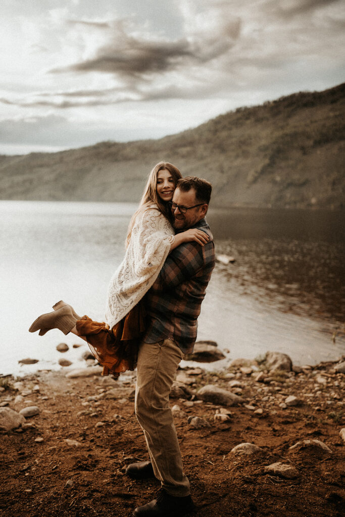 an intimate and adventurous photoshoot for a family in Colorado at Lake granby